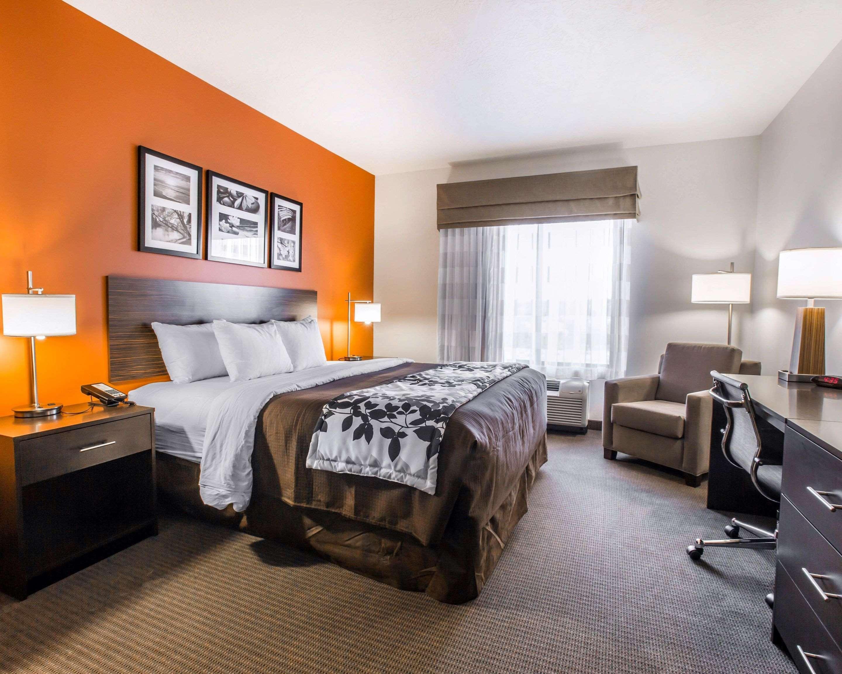 Hotel Sleep & At Powell Page